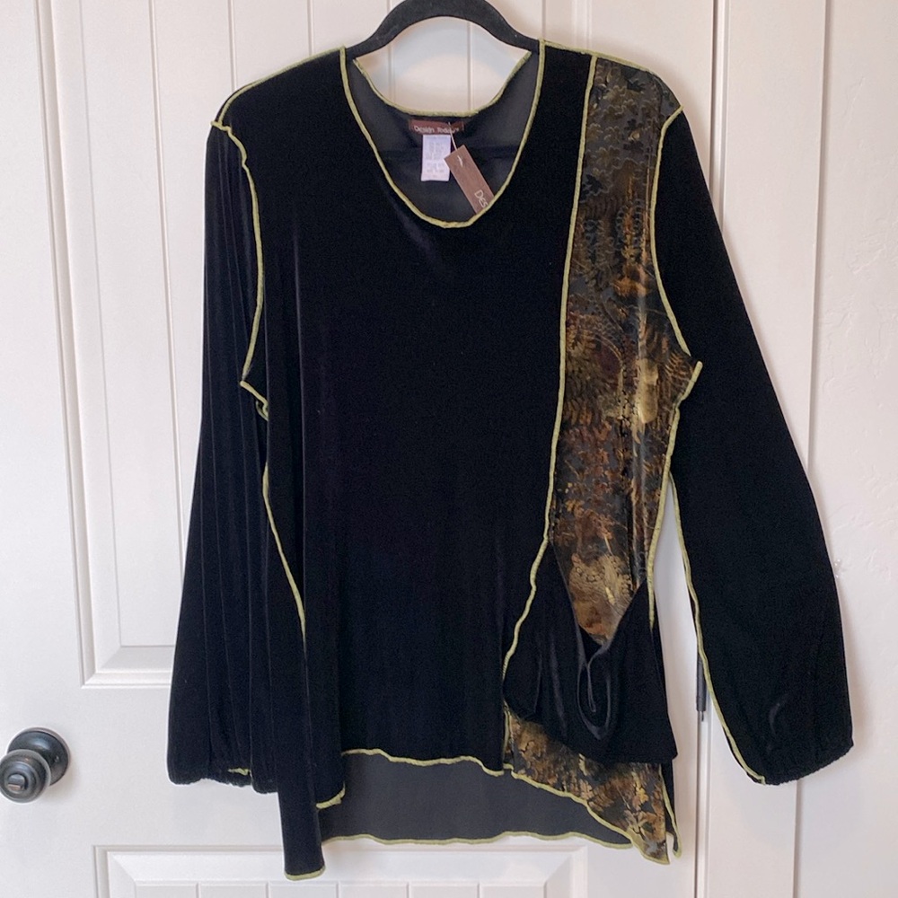 NWT Velvet black tunic/top XL